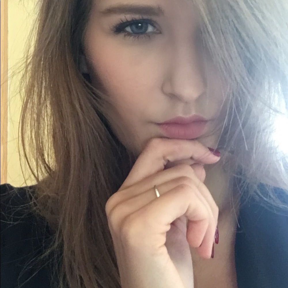 Meet your Posher, Cori